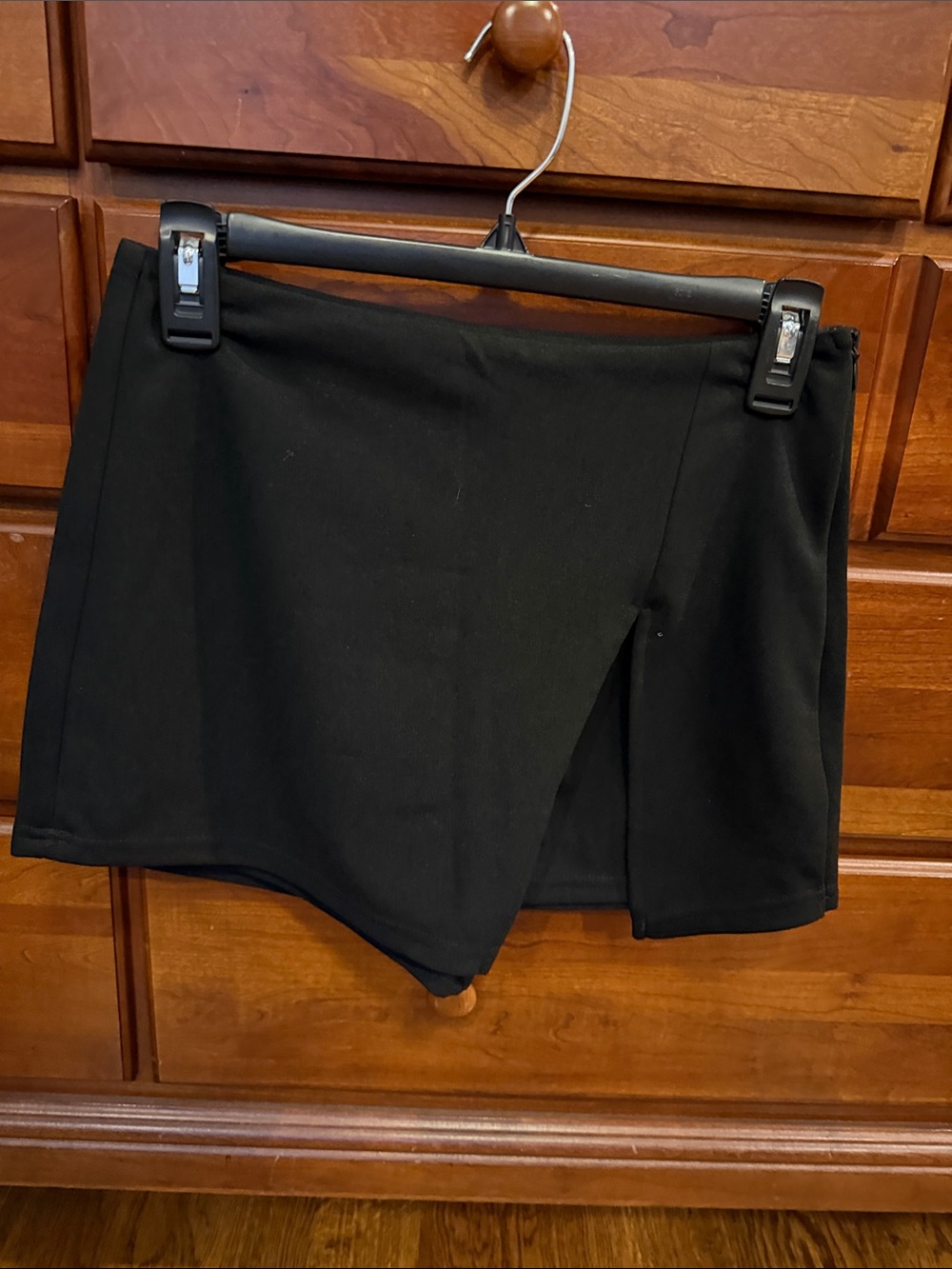SHEIN Black Overlap Front Women’s Skort